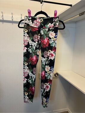 Nike Dri Fit Floral Leggings